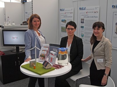 Katrin Schmidt, Sandra Ebert und Sabrina Tietze (v.li.) vom ISAT in Berlin