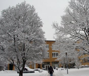 Hochschule Coburg im Schnee