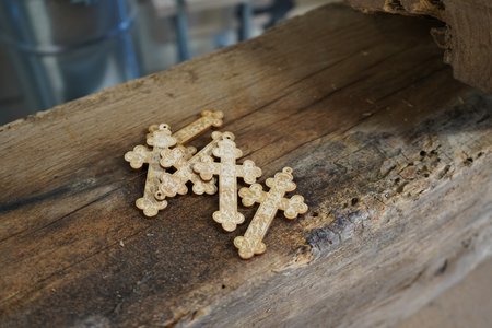 Kreuze aus Sperrholz