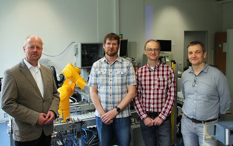 Prof. Matthias Mörz, Matthias Pöhler, Prof. Oliver Engel und Prof. Bernd Hüttl 