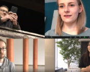 Auf einem geteilten Bildschirm sind vier Personen zu sehen, die an Videoanrufen teilnehmen. Die Person oben links ist mit einem Telefon im Freien, oben rechts ist ein Anruf mit der Aufschrift „Business TV“ der Hochschule Coburg zu sehen, die Person unten links steht drinnen und die Person unten rechts neben einer Pflanze.