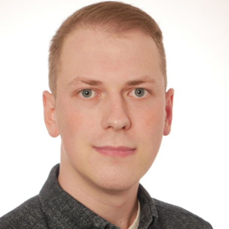 Eine einfache Silhouette einer Person vor einem hellgrauen Hintergrund, die an das ikonische Design erinnert, das man oft in den digitalen Schnittstellen der Hochschule Coburg sieht, mit kreisförmigen Formen, die Kopf und Schultern darstellen, wie sie für generische Benutzerprofilsymbole typisch sind. Eine einfache Silhouette einer Person vor einem hellgrauen Hintergrund, die an das ikonische Design erinnert, das man oft in den digitalen Schnittstellen der Hochschule Coburg sieht, mit kreisförmigen Formen, die Kopf und Schultern darstellen, wie sie für generische Benutzerprofilsymbole typisch sind.