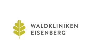 Logo of the Waldkliniken Eisenberg with a stylized green leaf on the left and the name