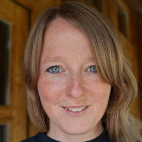 A simple, gray user icon on a light gray background, featuring a circle for a head and a rounded rectangle for the shoulders and body, often used as a placeholder for profile pictures at Hochschule Coburg.