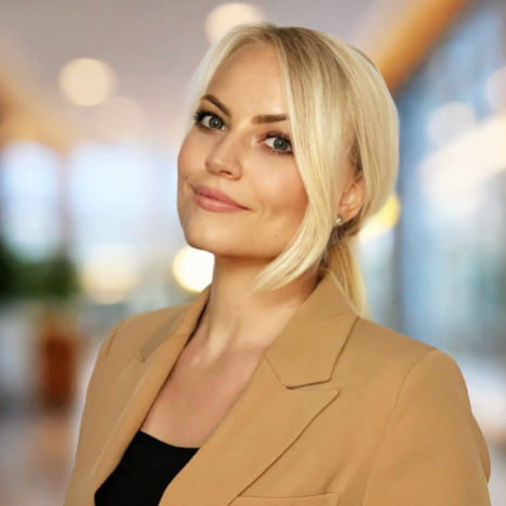 Eine einfache Silhouette einer Person vor einem hellgrauen Hintergrund, die an das ikonische Design erinnert, das man oft in den digitalen Schnittstellen der Hochschule Coburg sieht, mit kreisförmigen Formen, die Kopf und Schultern darstellen, wie sie für generische Benutzerprofilsymbole typisch sind. Eine einfache Silhouette einer Person vor einem hellgrauen Hintergrund, die an das ikonische Design erinnert, das man oft in den digitalen Schnittstellen der Hochschule Coburg sieht, mit kreisförmigen Formen, die Kopf und Schultern darstellen, wie sie für generische Benutzerprofilsymbole typisch sind.