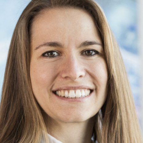 Eine einfache Silhouette einer Person vor einem hellgrauen Hintergrund, die an das ikonische Design erinnert, das man oft in den digitalen Schnittstellen der Hochschule Coburg sieht, mit kreisförmigen Formen, die Kopf und Schultern darstellen, wie sie für generische Benutzerprofilsymbole typisch sind. Eine einfache Silhouette einer Person vor einem hellgrauen Hintergrund, die an das ikonische Design erinnert, das man oft in den digitalen Schnittstellen der Hochschule Coburg sieht, mit kreisförmigen Formen, die Kopf und Schultern darstellen, wie sie für generische Benutzerprofilsymbole typisch sind.