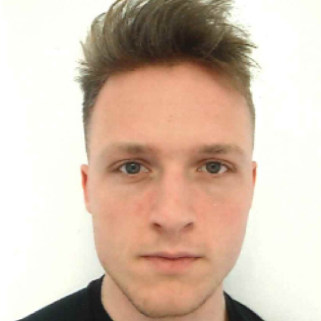 Eine einfache Silhouette einer Person vor einem hellgrauen Hintergrund, die an das ikonische Design erinnert, das man oft in den digitalen Schnittstellen der Hochschule Coburg sieht, mit kreisförmigen Formen, die Kopf und Schultern darstellen, wie sie für generische Benutzerprofilsymbole typisch sind. Eine einfache Silhouette einer Person vor einem hellgrauen Hintergrund, die an das ikonische Design erinnert, das man oft in den digitalen Schnittstellen der Hochschule Coburg sieht, mit kreisförmigen Formen, die Kopf und Schultern darstellen, wie sie für generische Benutzerprofilsymbole typisch sind.