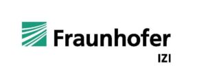 Das Bild zeigt das Fraunhofer IZI-Logo in der linken oberen Ecke mit einem grünen abstrakten Symbol und dem Text 