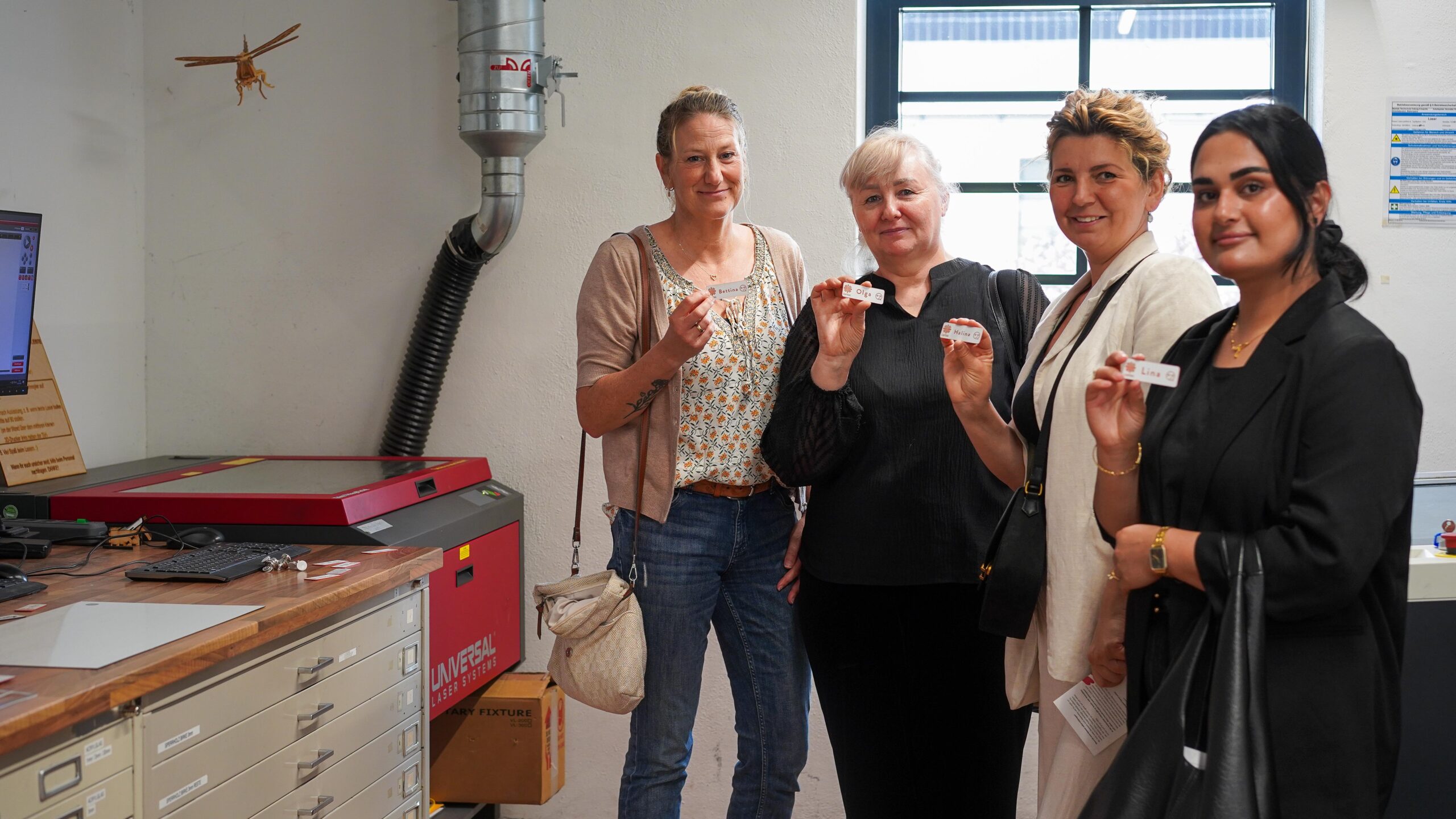 Impressionen vom Azubiworkshop mit den Auszubildenden des Caritasverbands für die Stadt und den Landkreis Coburg e.V. im CREAPOLIS Makerspace. Foto: Cindy Dötschel-Langbein / Hochschule Coburg